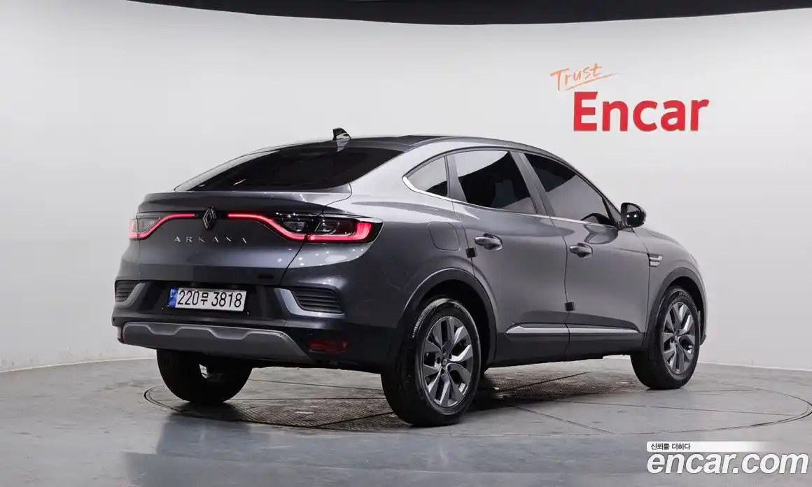 Renault Arkana 2025 1.6 Автомат в Москве № 205344, фото 3