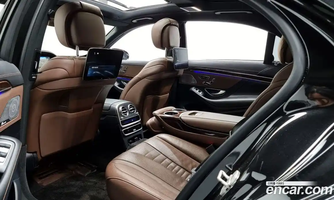 Mercedes-Benz S-Class 2018 4.0 Автомат в Москве № 212049, фото 13