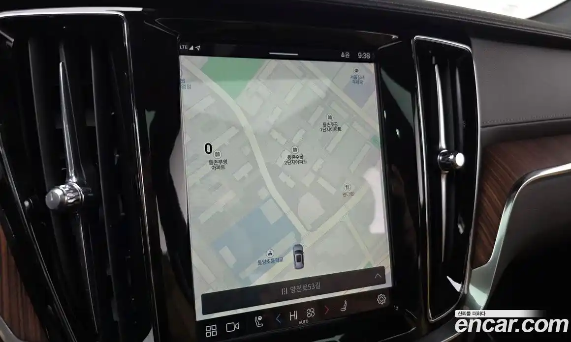 Volvo V60 2023 2.0 Автомат в Москве № 212887, фото 11