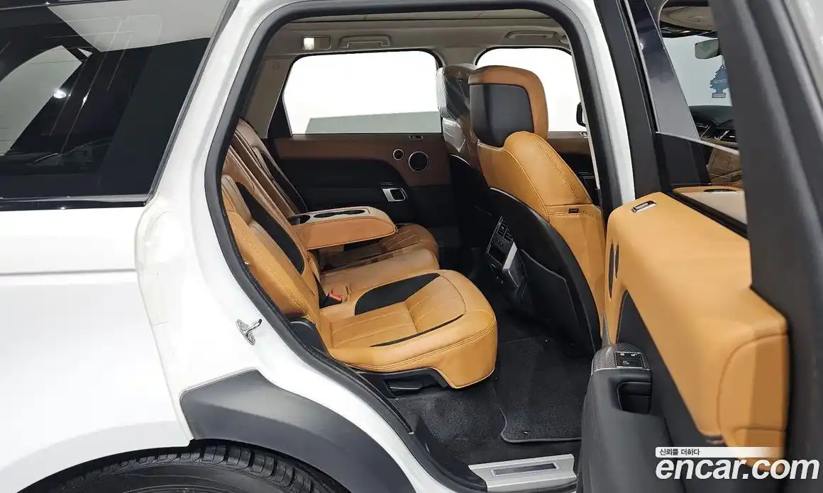 Land Rover Range-Rover Sport 2020 3.0 Автомат в Москве № 213664, фото 4