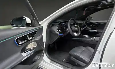 Mercedes-Benz E-Class 2024 2.0 Автомат в Москве № 220426, миниатюра 4