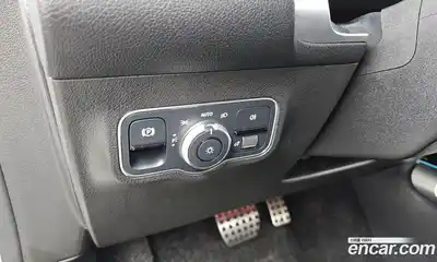 Mercedes-Benz GLB-Class 2021 2.0 Автомат в Москве № 229384, миниатюра 11