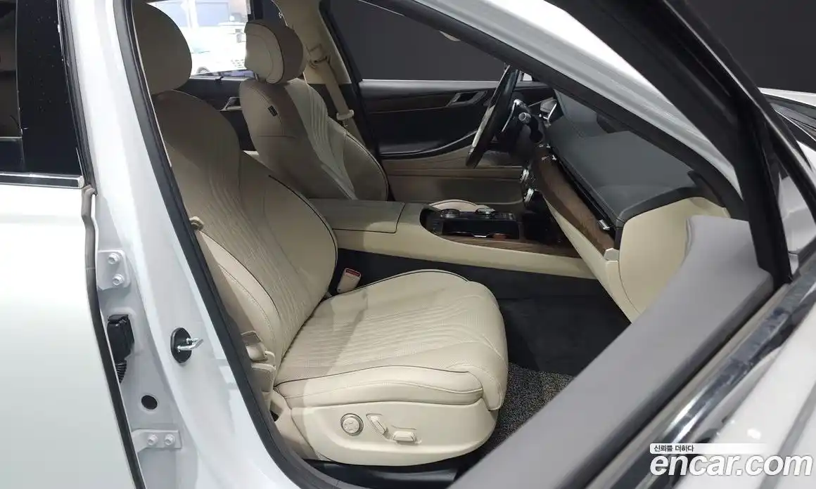 Genesis G80 2023 2.5 Автомат в Москве № 23023, фото 15