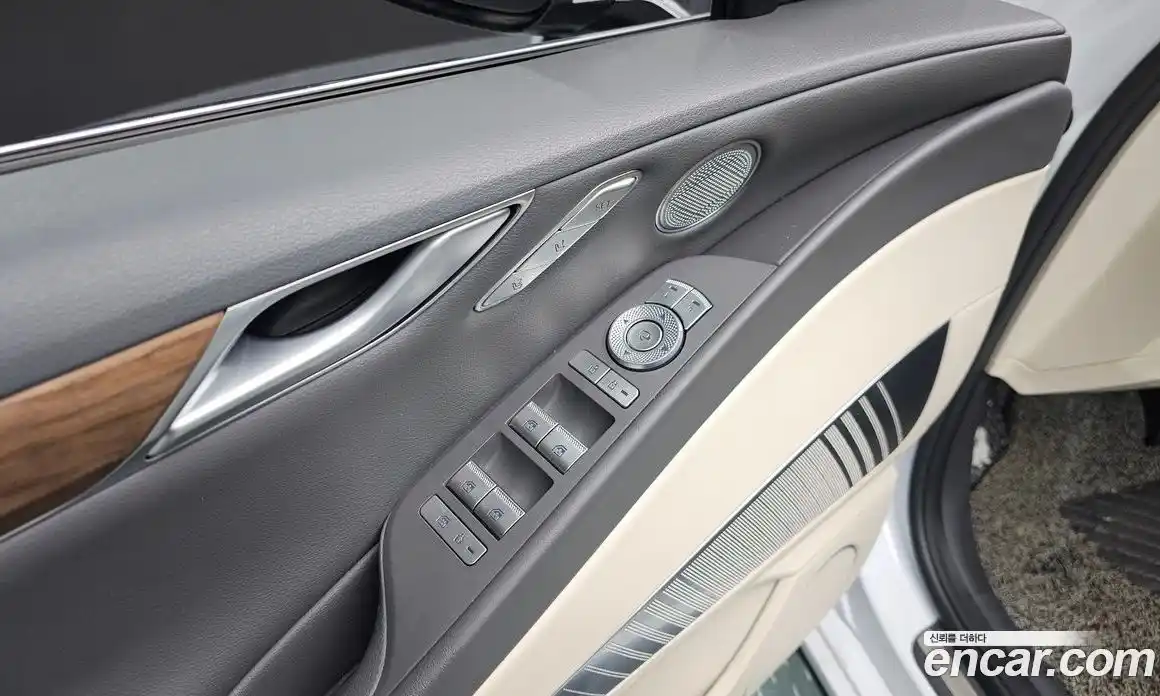 Genesis G80 2023 2.5 Автомат в Москве № 23023, фото 18