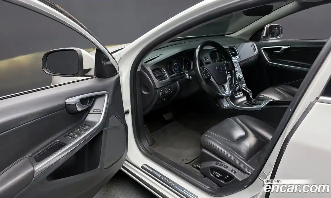 Volvo S60 2016 2.0 Автомат в Москве № 230678, фото 13