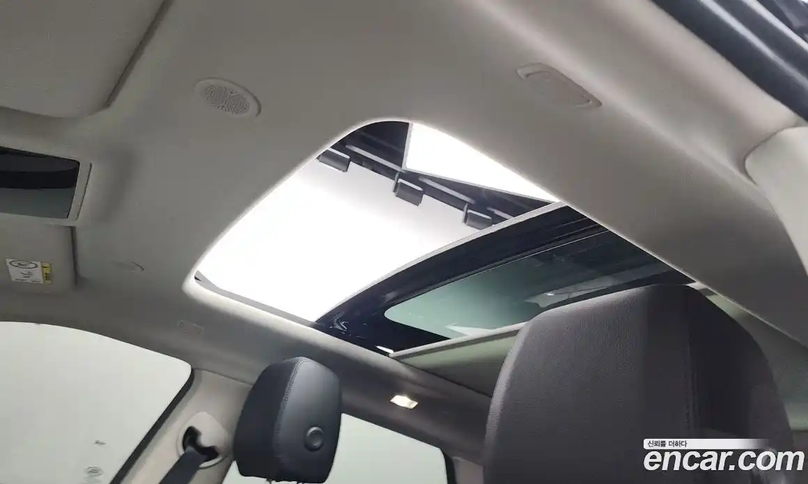 Land Rover Range-Rover Evoque 2024 2.0 Автомат в Москве № 231139, фото 14