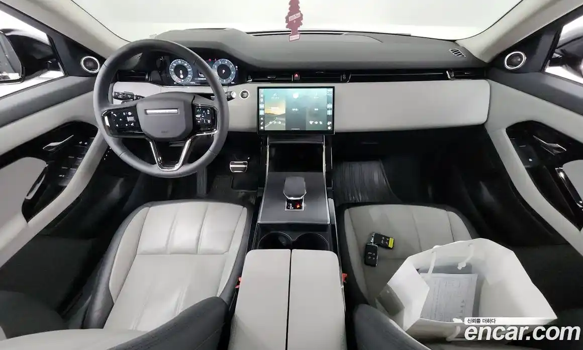 Land Rover Range-Rover Evoque 2024 2.0 Автомат в Москве № 231139, фото 20