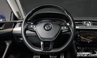 Volkswagen Arteon 2018 2.0 Автомат в Москве № 232192, миниатюра 3