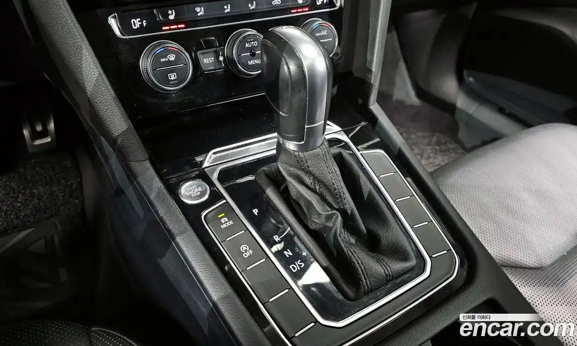 Volkswagen Arteon 2018 2.0 Автомат в Москве № 232192, фото 5