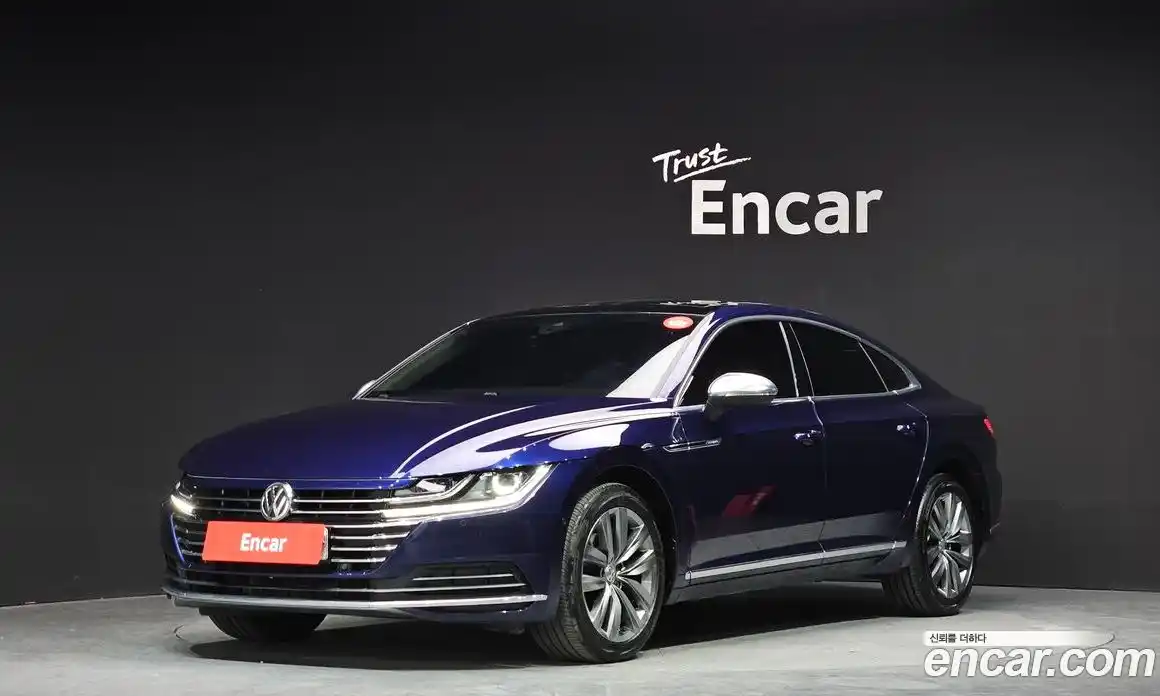 Volkswagen Arteon 2018 2.0 Автомат в Москве № 232192, фото 10