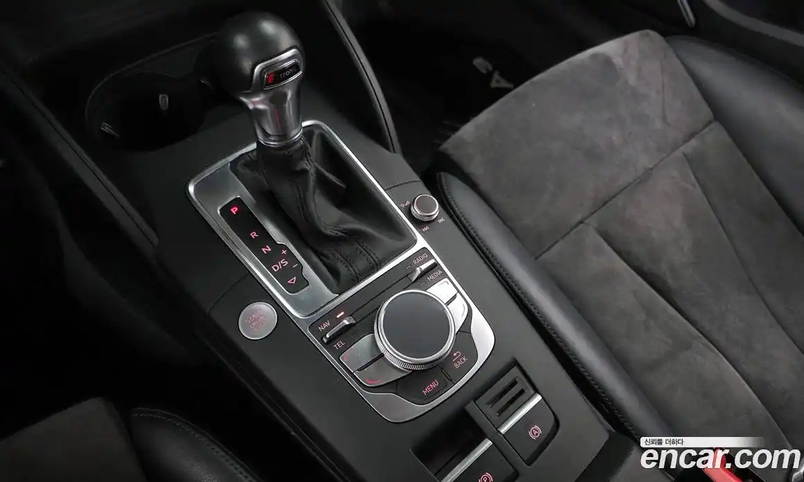 Audi A3 2015 2.0 Автомат в Москве № 245491, фото 6