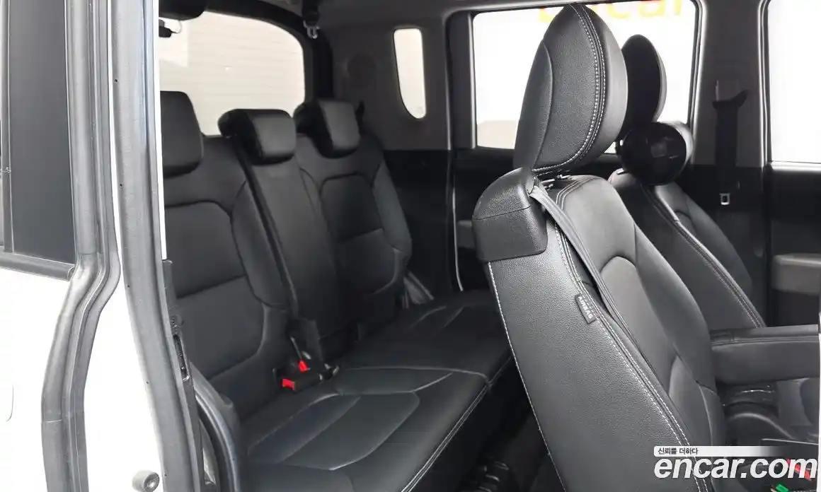 Kia Ray 2023 1.0 Автомат в Москве № 249632, фото 16