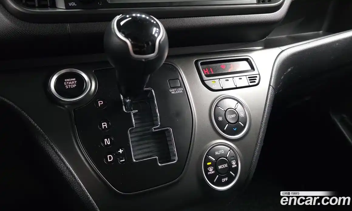 Kia Ray 2023 1.0 Автомат в Москве № 249632, фото 4