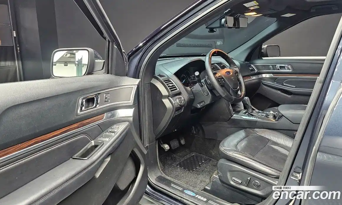 Ford Explorer 2017 2.3 Автомат в Москве № 255707, фото 11