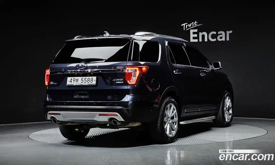 Ford Explorer 2017 2.3 Автомат в Москве № 255707, фото 4