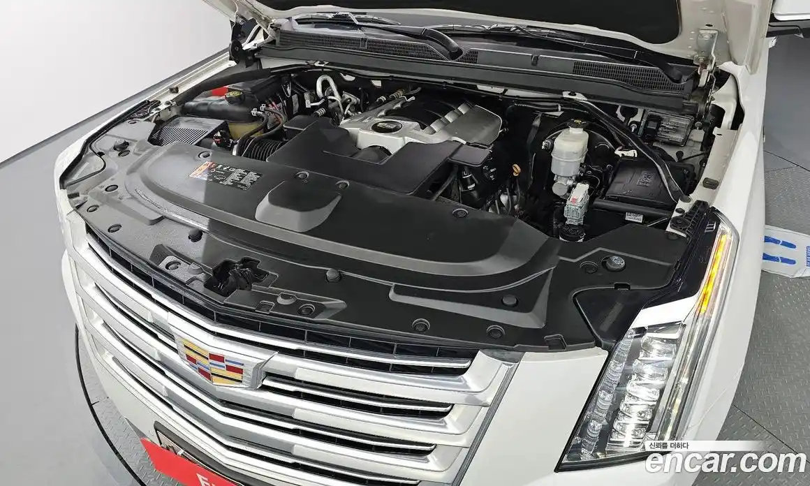 Cadillac Escalade 2020 6.2 Автомат в Москве № 256485, фото 1