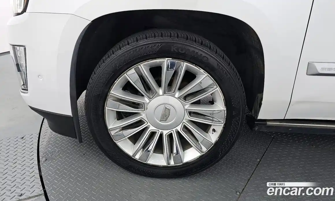 Cadillac Escalade 2020 6.2 Автомат в Москве № 256485, фото 18