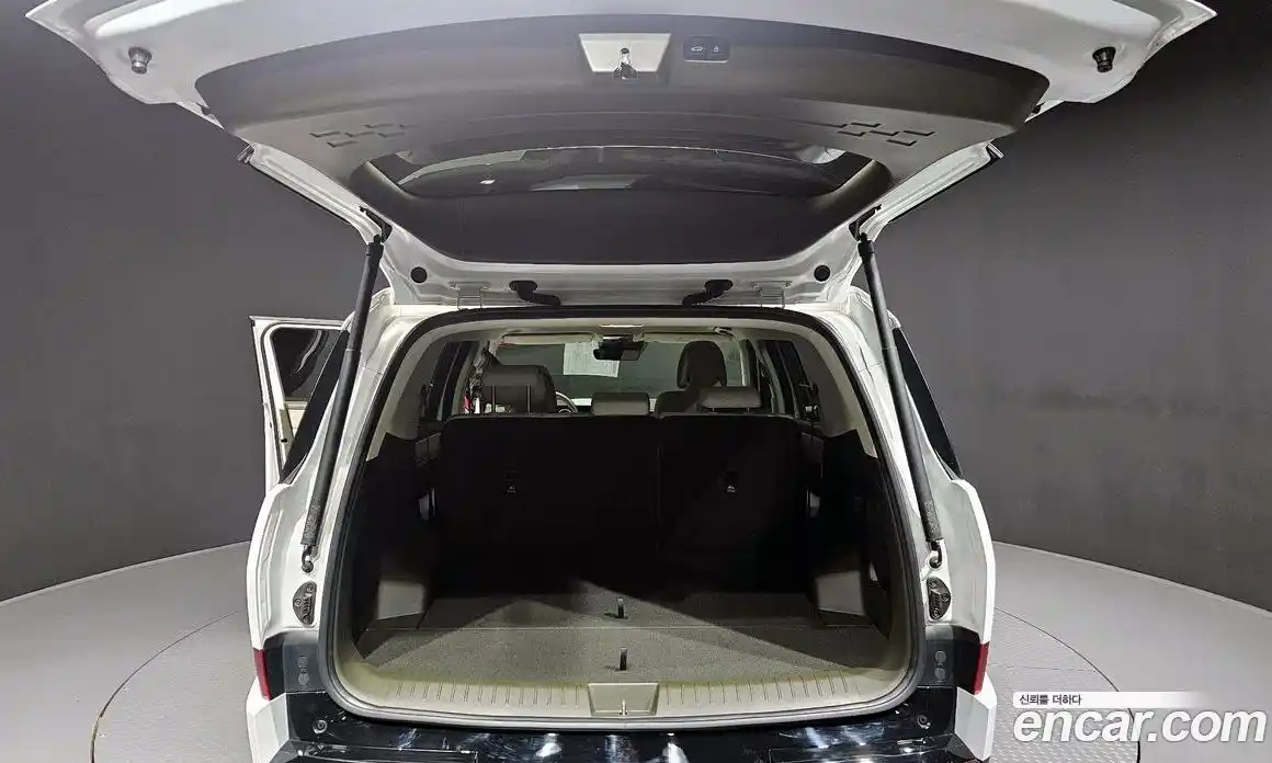 Hyundai Santa Fe 2024 1.6 Автомат в Москве № 279347, фото 18