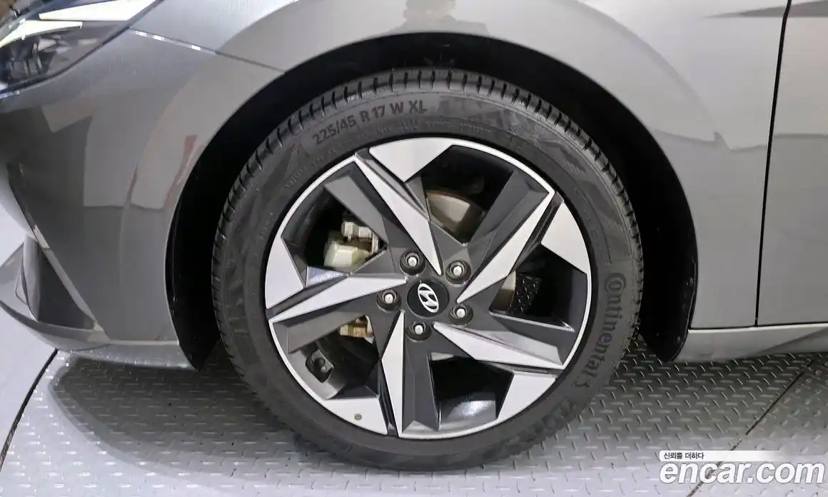 Hyundai Avante 2021 1.6 Автомат в Москве № 284188, фото 10