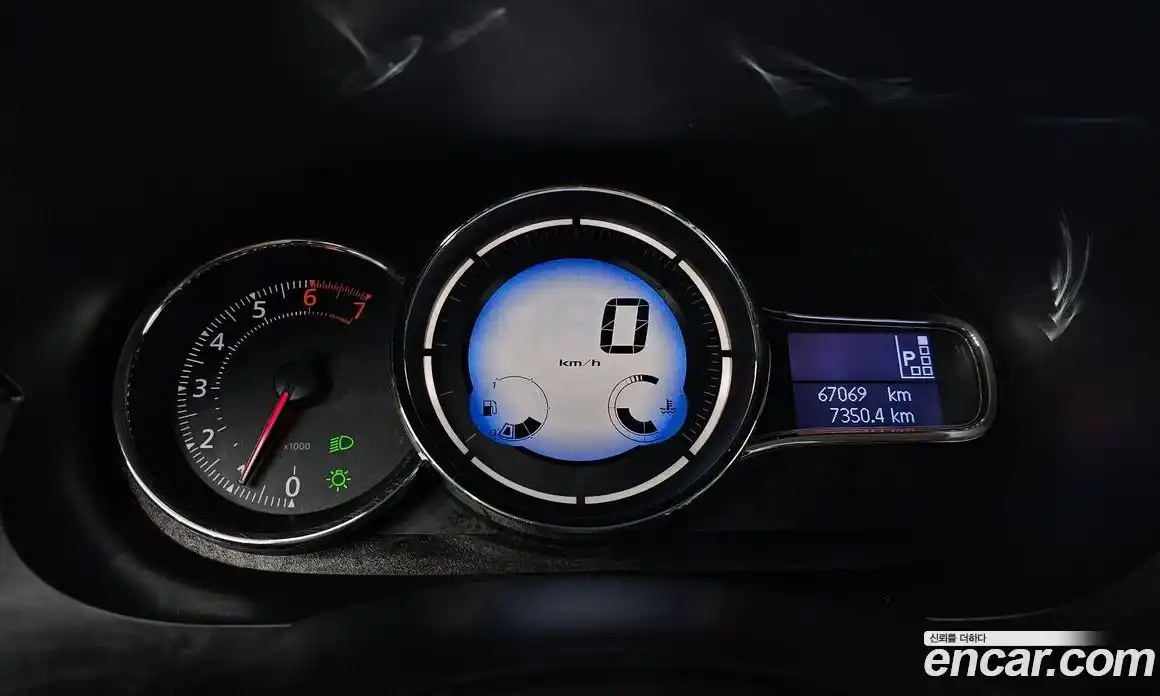 Renault SM3 2015 1.6 Автомат в Москве № 299223, фото 15