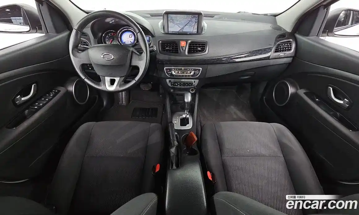 Renault SM3 2015 1.6 Автомат в Москве № 299223, фото 20