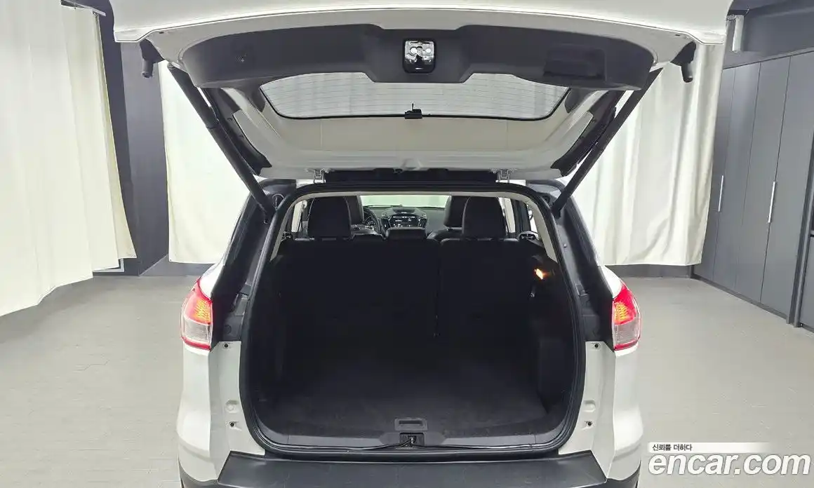 Ford Escape 2015 2.0 Автомат в Москве № 304313, фото 14