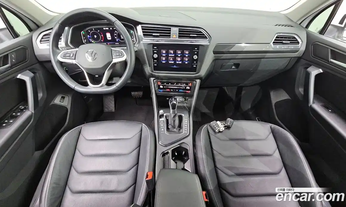 Volkswagen Tiguan 2023 2.0 Автомат в Москве № 317840, фото 17