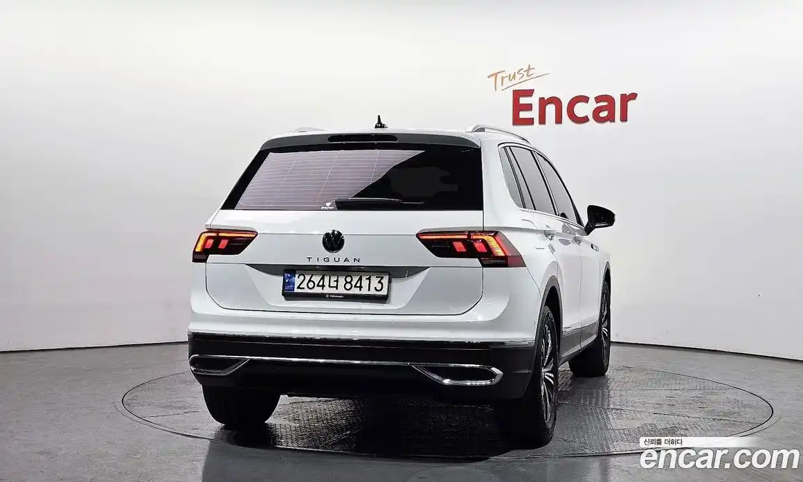 Volkswagen Tiguan 2023 2.0 Автомат в Москве № 317840, фото 18