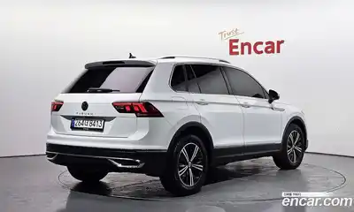 Volkswagen Tiguan 2023 2.0 Автомат в Москве № 317840, миниатюра 2
