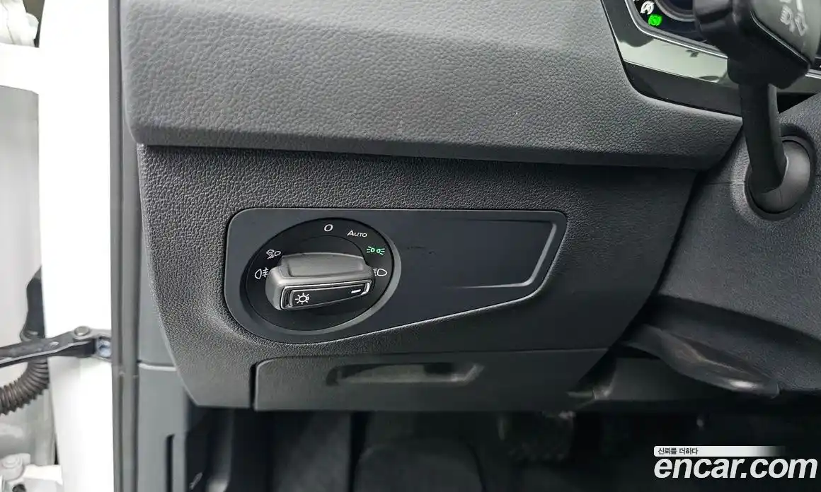 Volkswagen Tiguan 2023 2.0 Автомат в Москве № 317840, фото 8