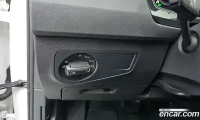 Volkswagen Tiguan 2023 2.0 Автомат в Москве № 317840, миниатюра 8