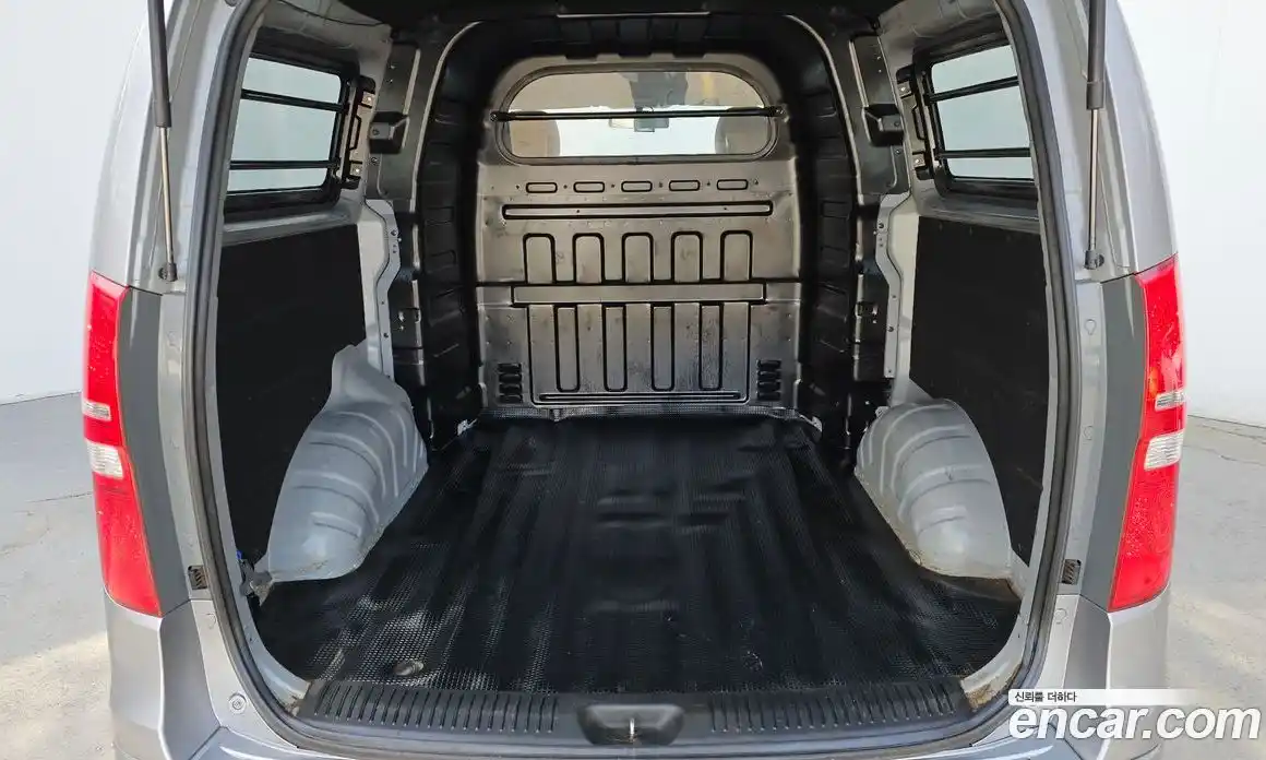 Hyundai Starex 2017 2.5 Автомат в Москве № 319269, фото 5