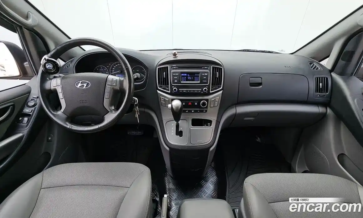 Hyundai Starex 2017 2.5 Автомат в Москве № 319269, фото 8
