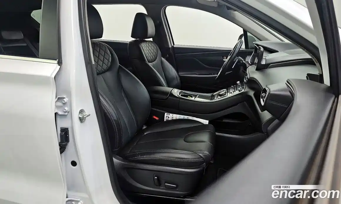 Hyundai Santa Fe 2021 2.2 Автомат в Москве № 331146, фото 20