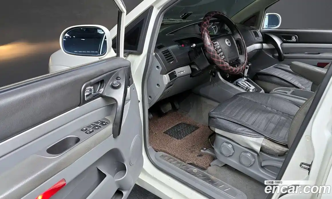 SsangYong Rodius 2013 2.0 Автомат в Москве № 36006, фото 3