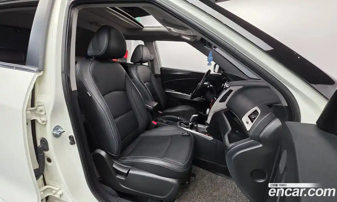 SsangYong TIBOLI 2015 1.6 Автомат в Москве № 36453, фото 12