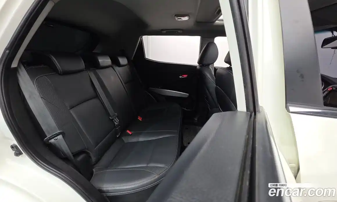 SsangYong TIBOLI 2015 1.6 Автомат в Москве № 36453, фото 4