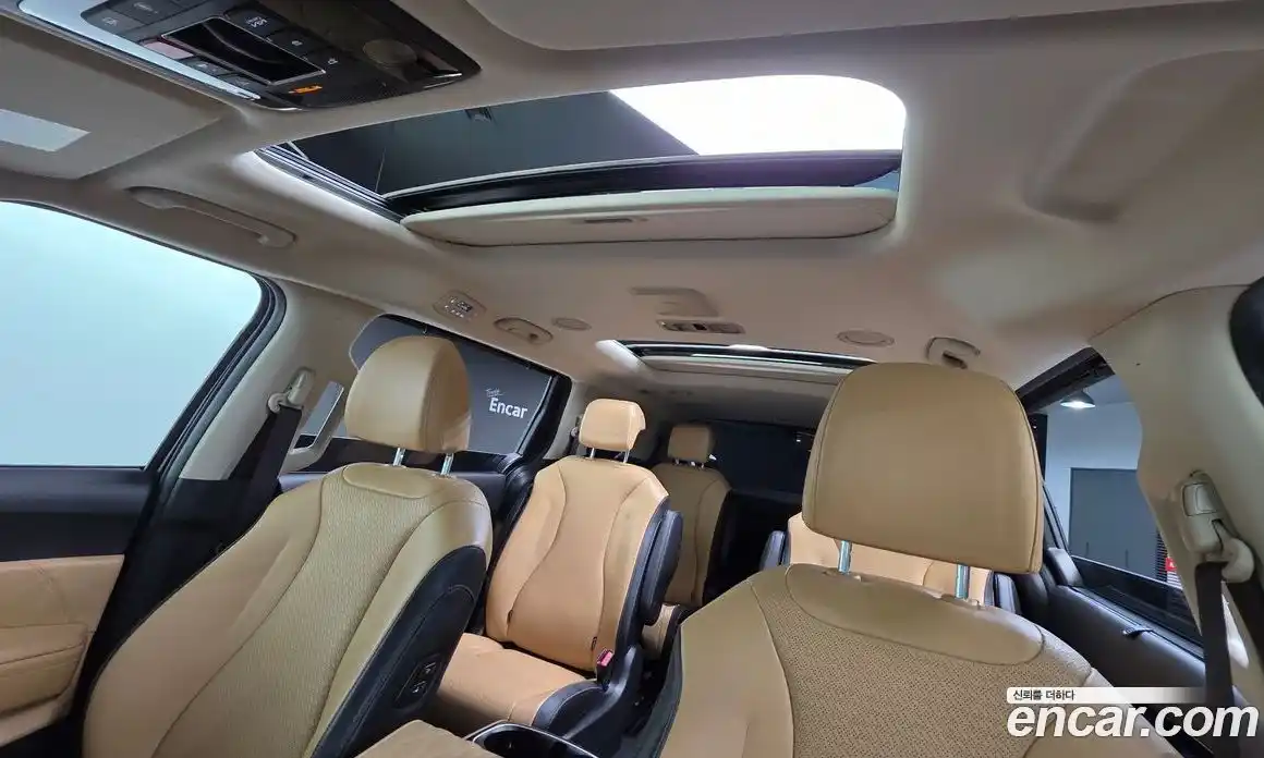 Kia Canival 2023 2.2 Автомат в Москве № 50987, фото 13