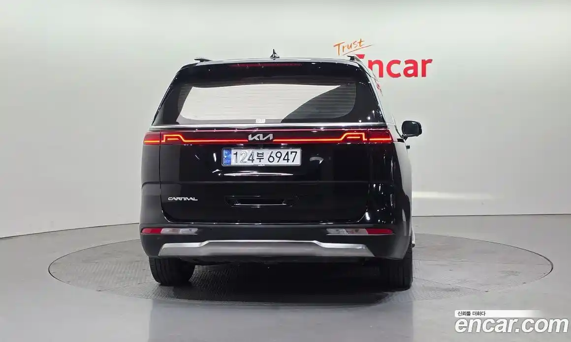 Kia Canival 2023 2.2 Автомат в Москве № 50987, фото 18