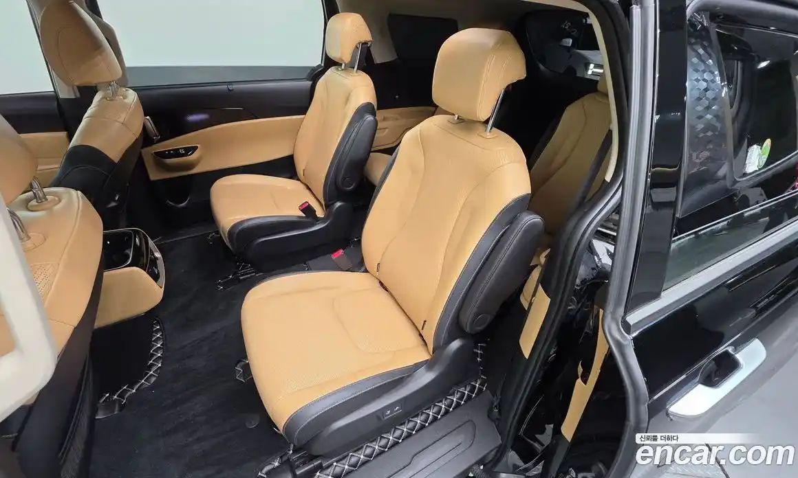 Kia Canival 2023 2.2 Автомат в Москве № 50987, фото 20