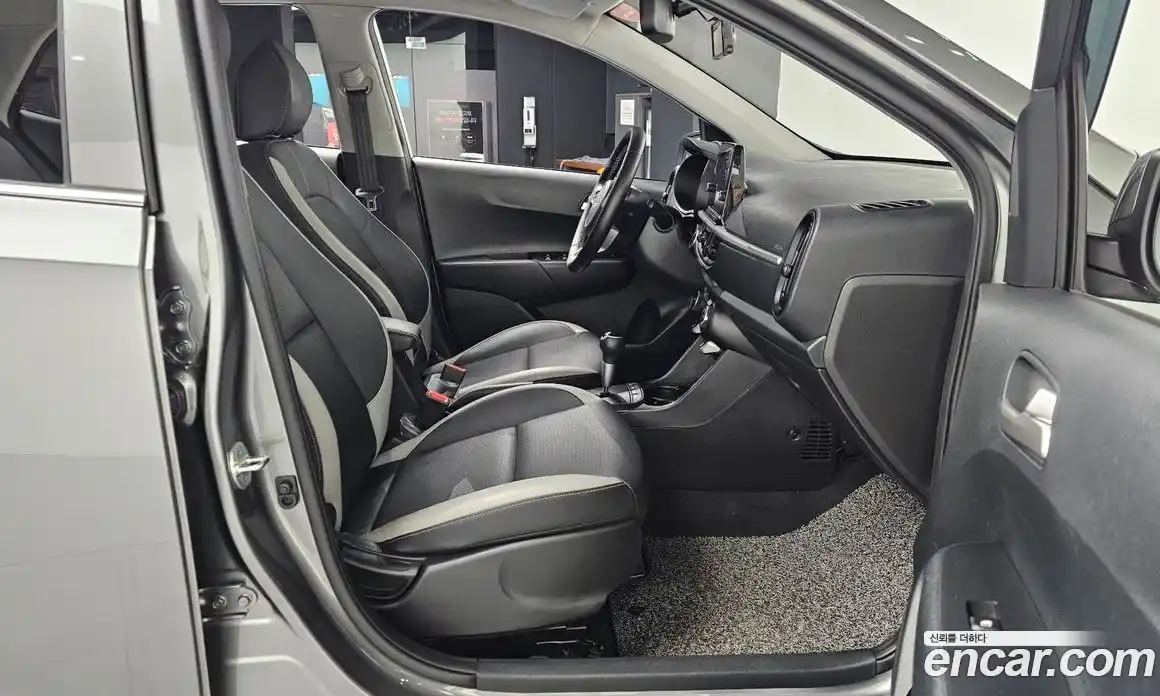 Kia Morning 2023 1.0 Автомат в Москве № 54522, фото 19