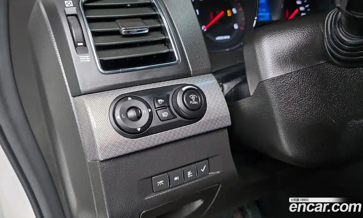 Chevrolet Captiva 2016 2.0 Автомат в Москве № 65377, фото 3