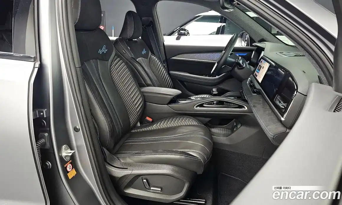 Renault Grand Koleos 2025 1.5 Автомат в Москве № 106018, фото 16