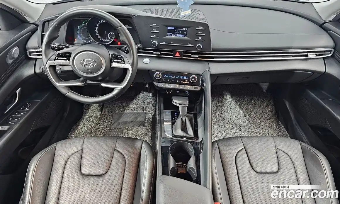 Hyundai Avante 2022 1.6 Автомат в Москве № 108580, фото 16