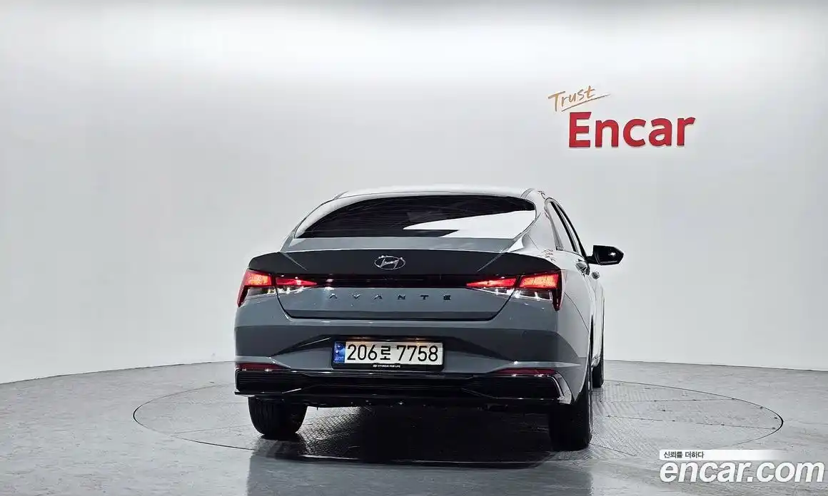 Hyundai Avante 2022 1.6 Автомат в Москве № 108580, фото 3