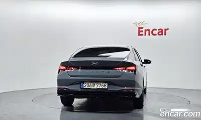 Hyundai Avante 2022 1.6 Автомат в Москве № 108580, миниатюра 3