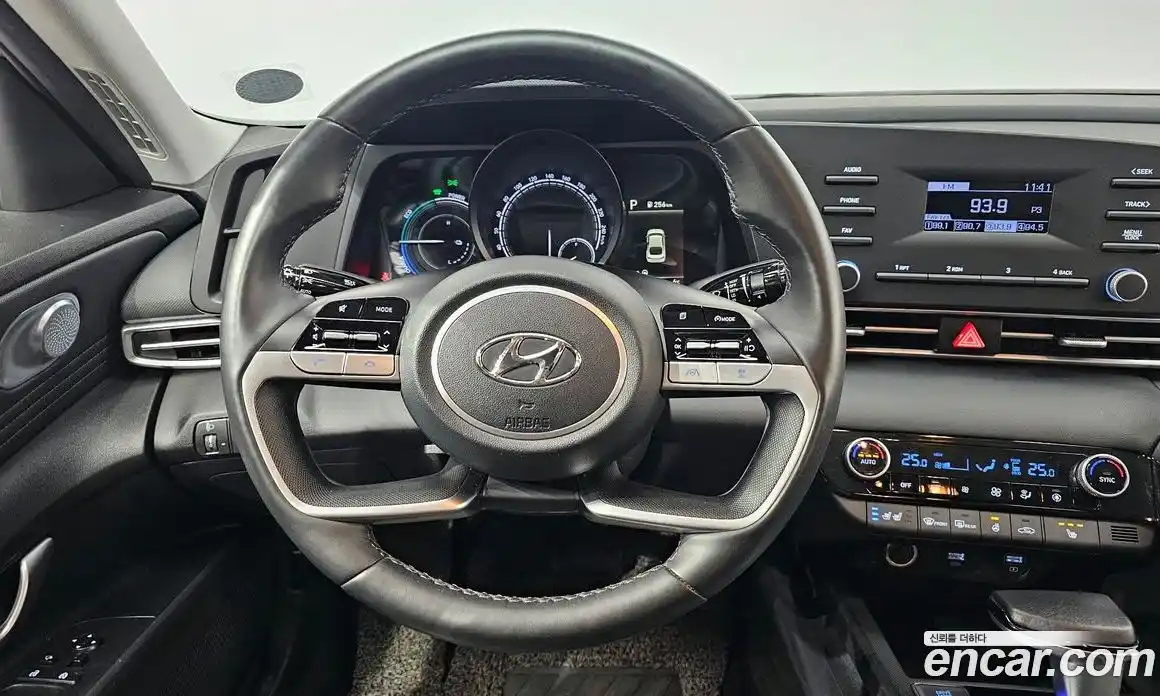 Hyundai Avante 2022 1.6 Автомат в Москве № 108580, фото 7