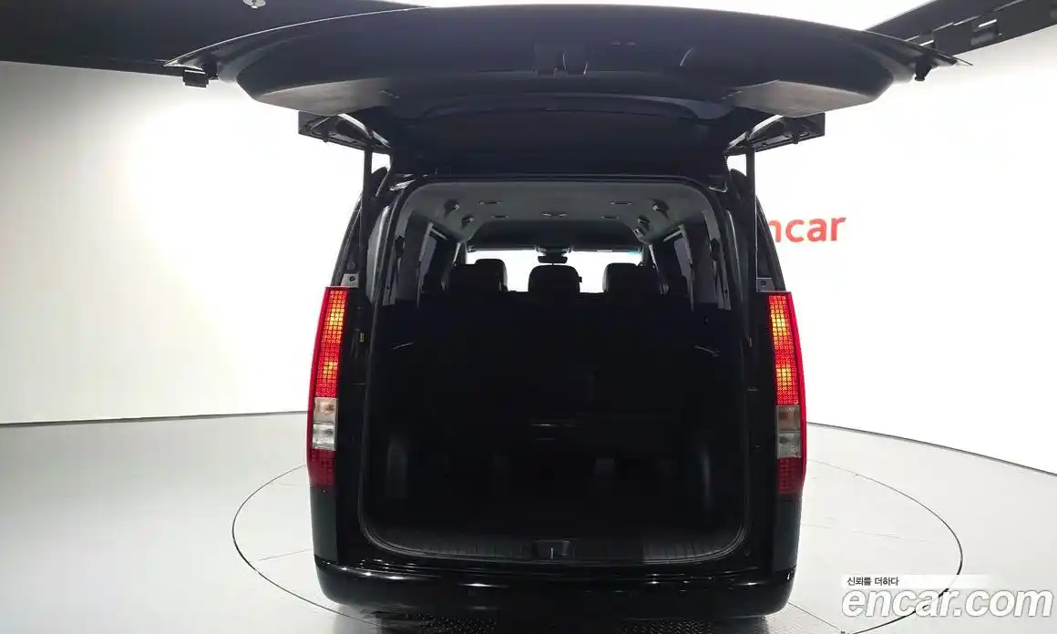 Hyundai Staria 2023 2.2 Автомат в Москве № 110742, фото 12