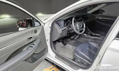 Hyundai Sonata 2022 2.0 Автомат в Москве № 113242, миниатюра 2
