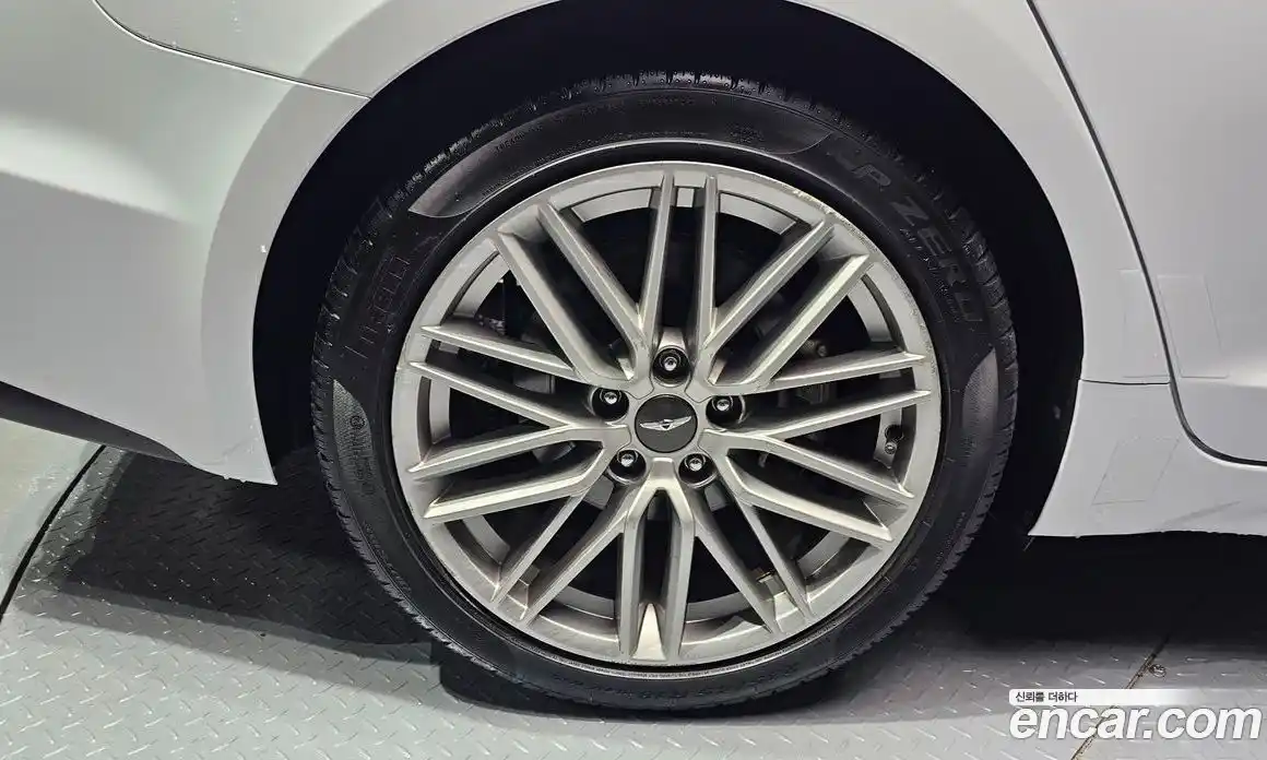 Genesis G70 2019 2.0 Автомат в Москве № 118962, фото 16